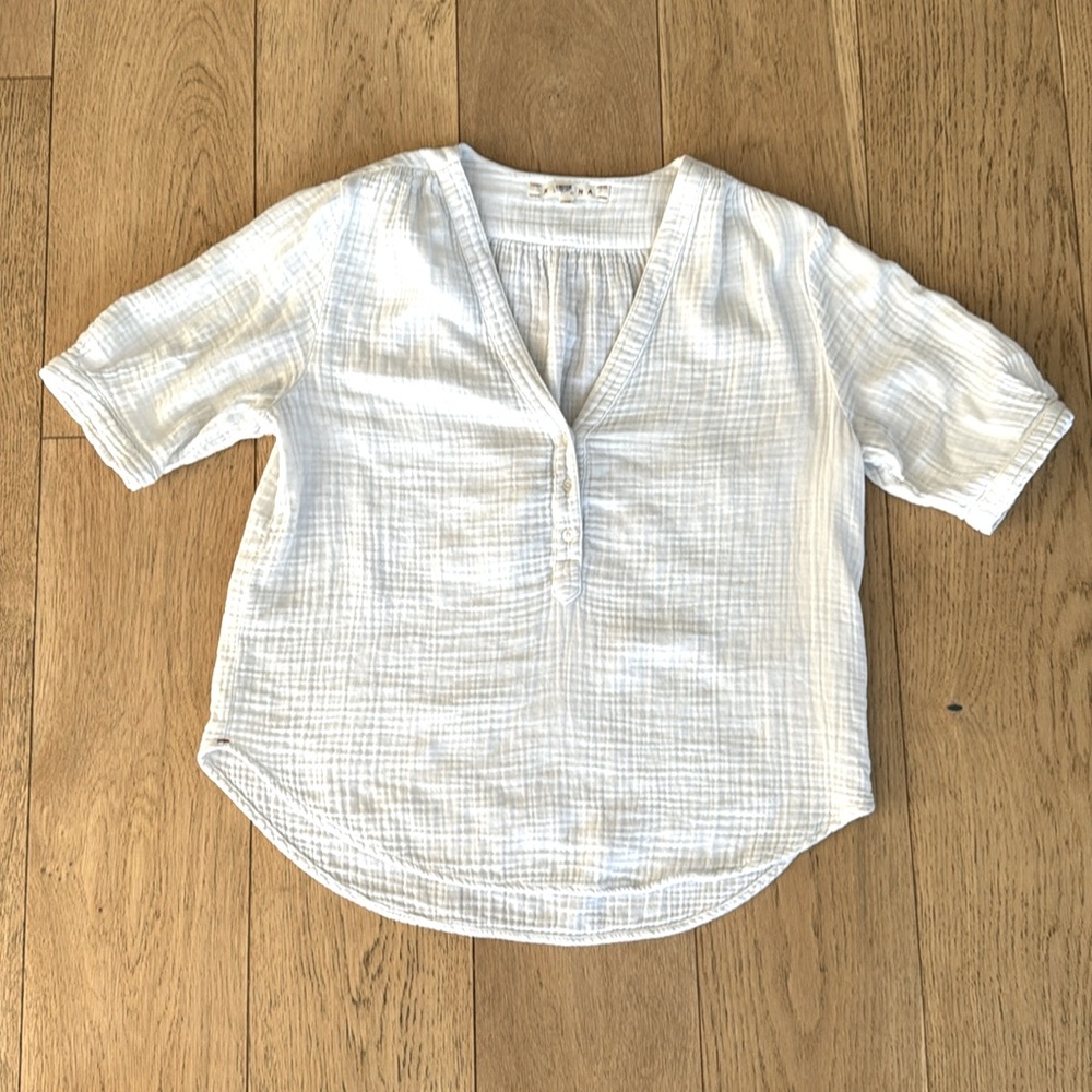 XiRENA white perfect summer top